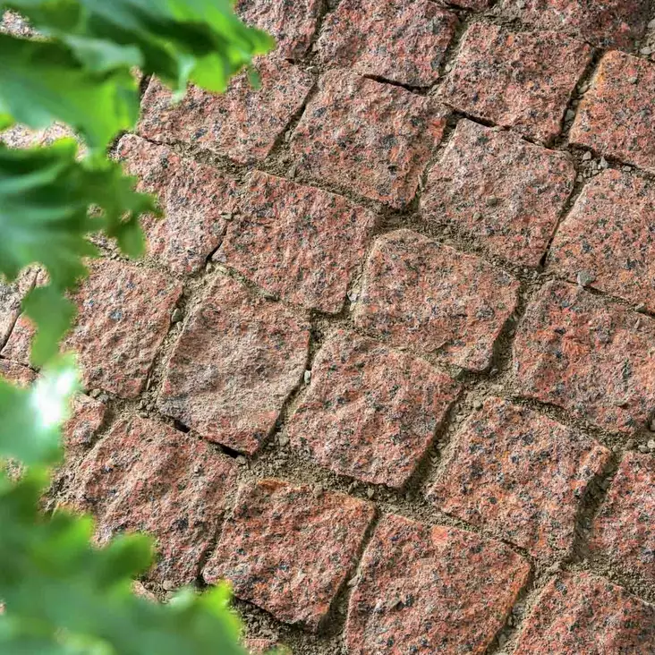 Noppakivi punainen 10x10x5 cm graniitti, Kotimainen punainen luonnonkivi - Noppakivet ja nupukivet - 3044 - 1