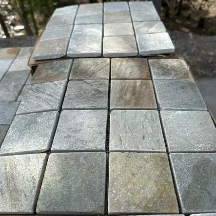 POISTOERÄ Luonnonkivi mosaiikkilaatta - Poistokori - 1000056 - 1
